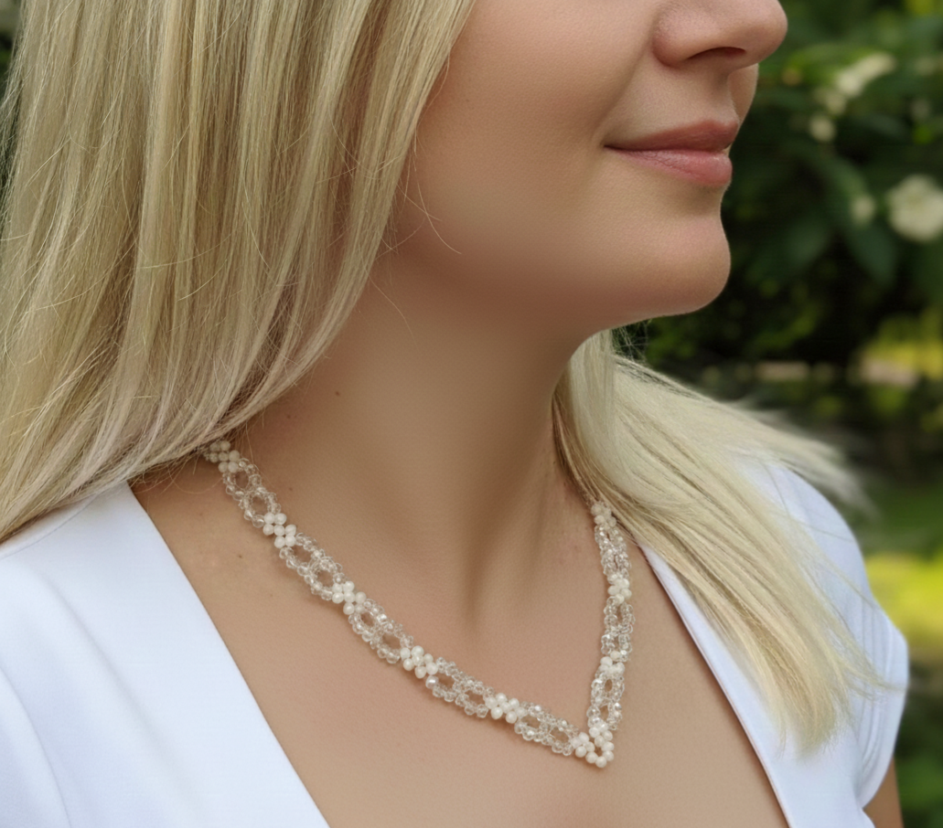Crystal Light – Elegance in Mother-of-Pearl