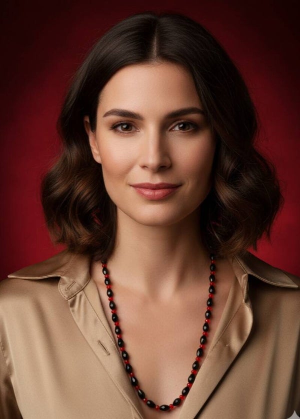 Dark Passion – Deep Elegance in Red & Black