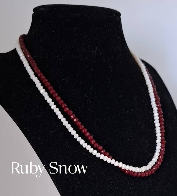 Ruby Snow – Ein roter Kuss aus Perlen