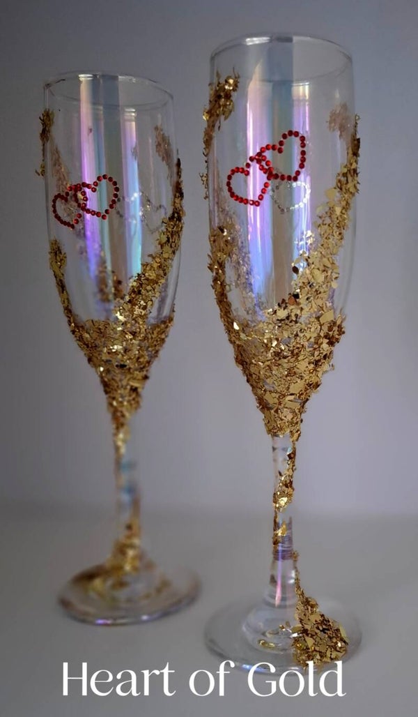 Heart of Gold – Hand-decorated Wedding Champagne Glasses