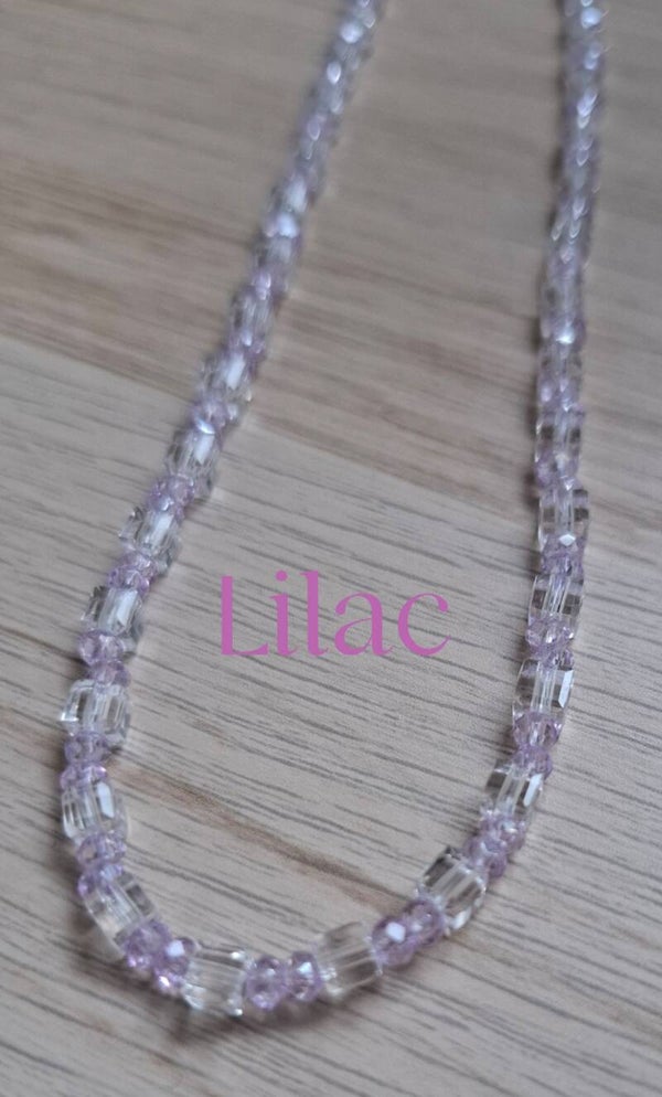 Lilac – Delicate Glass Bead Necklace in Lilac from the Crystal Harmony Collection