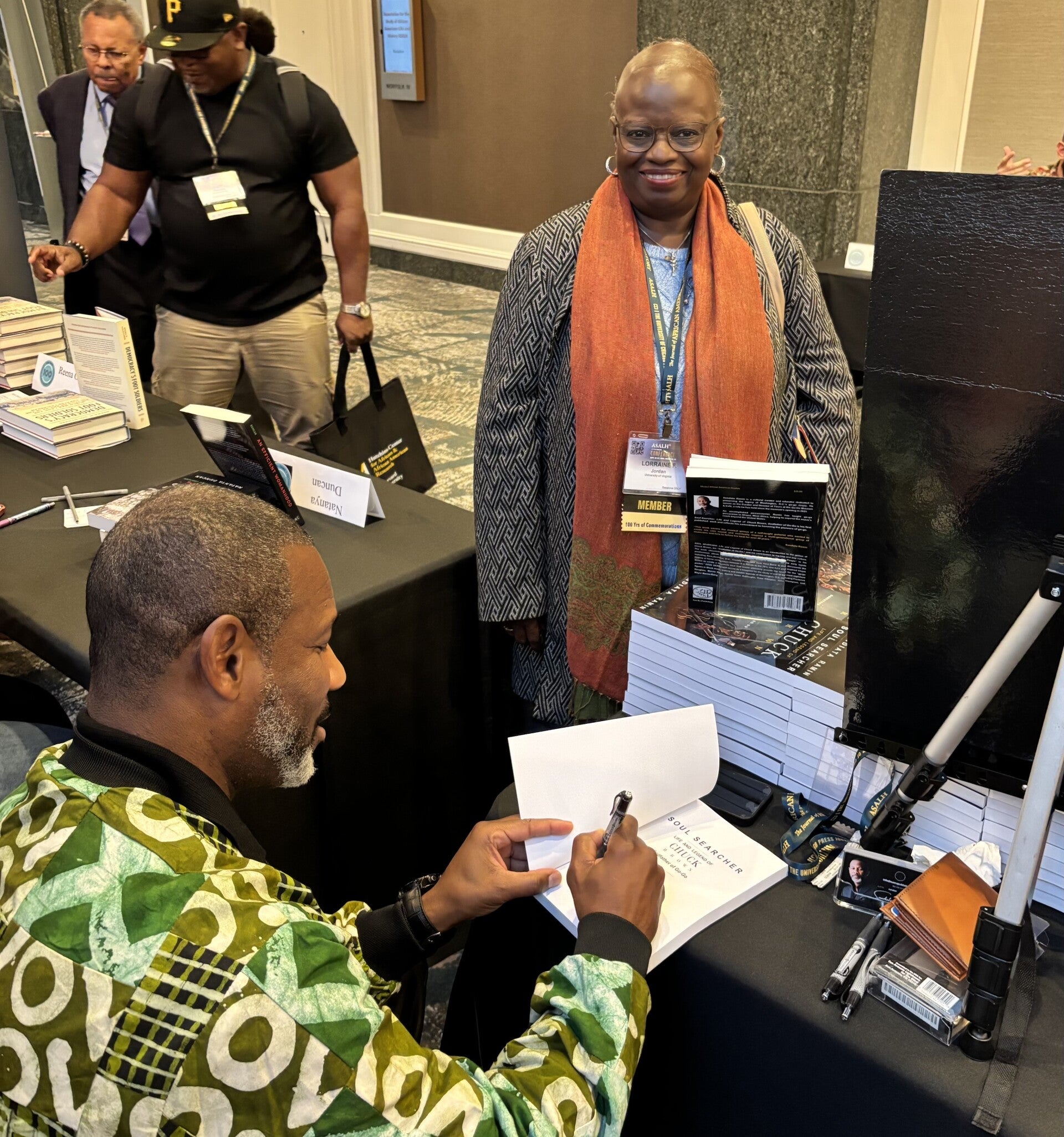 asalh-sundiata-signing-book-2-standard.jpg