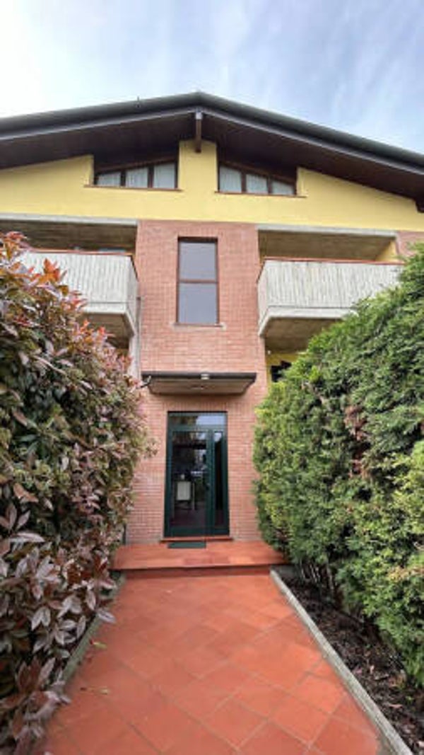 QUADRIVANI SU DUE LIVELLI Tortiano