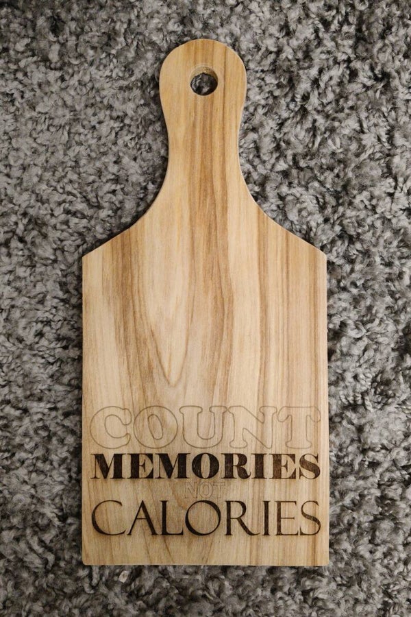 Borrelplankje 30x14cm COUNT MEMORIES NOT CALORIES