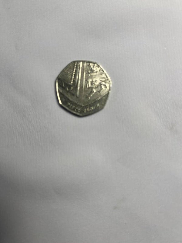 50p coin 2014 Shield of Royal Arms