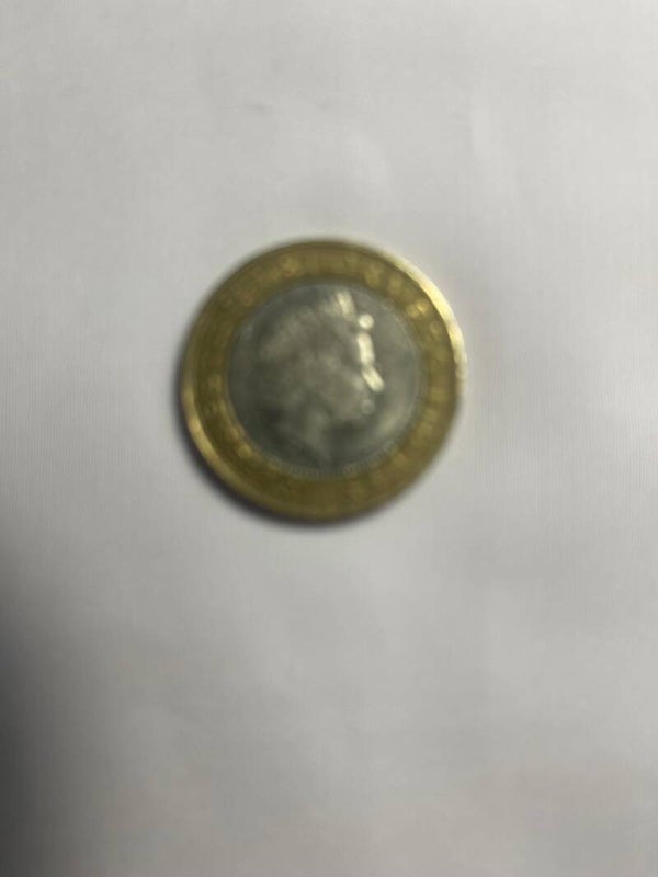 Rare 2006 2 Pound coin a very rare coin especially for collector's