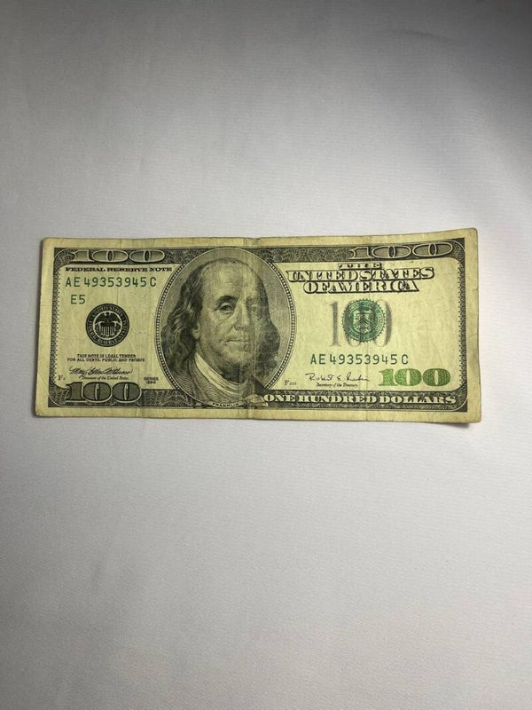 100 Dollar Bill