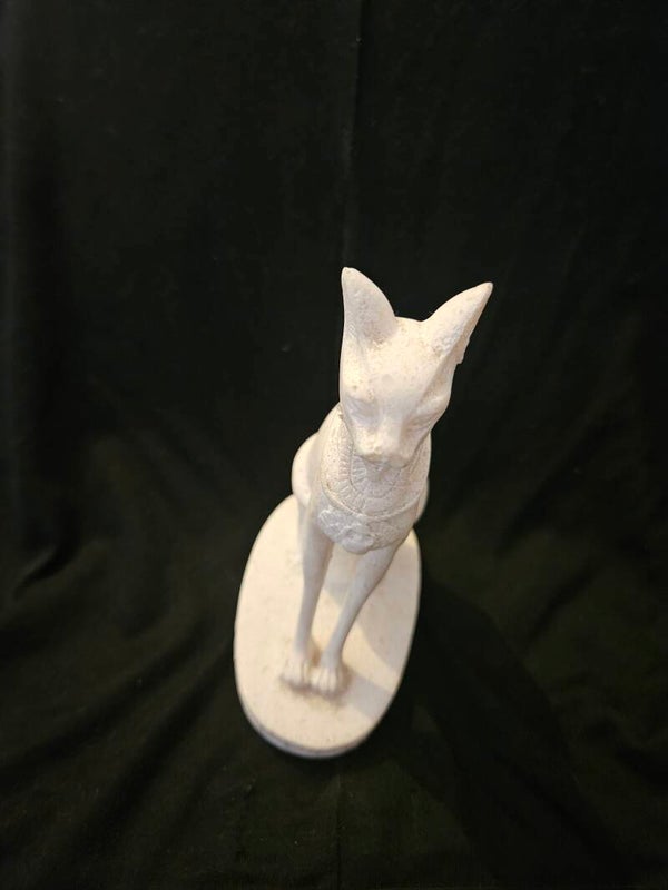 Egyptain figure Bastet cat