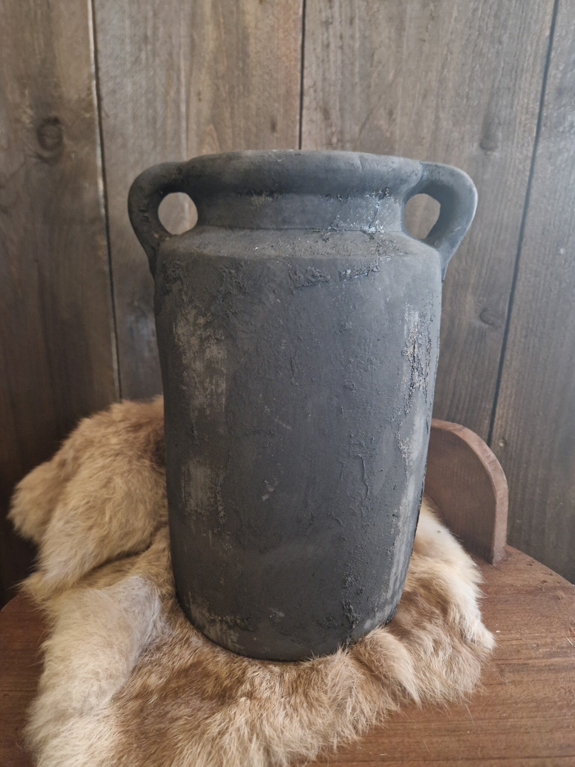 Vase aus Stein
