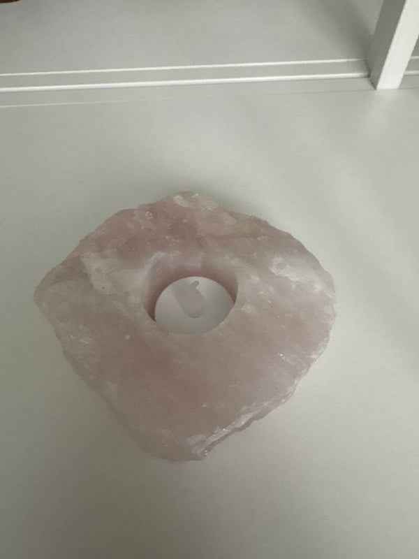 Rozekwarts ruw theelicht