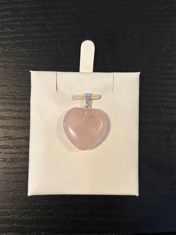 Rozenkwarts hanger hart