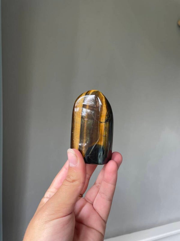 Tijgeroog sculptuur 1