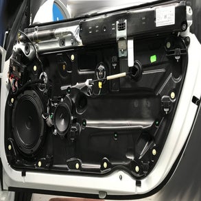 audison-porsche-door-standard.jpg