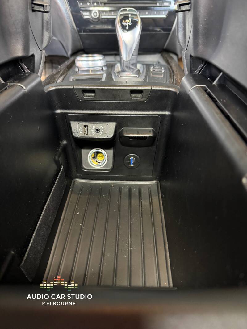 bmw-x5-f15-apple-carplay-android-auto-retrofit-upgrade-install-melbourne-near-me-usb-console-heic-standard-9si73s.jpg