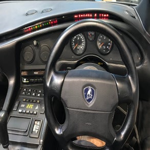 lamborghini-foldout-closed-standard-ek7j3h.jpg