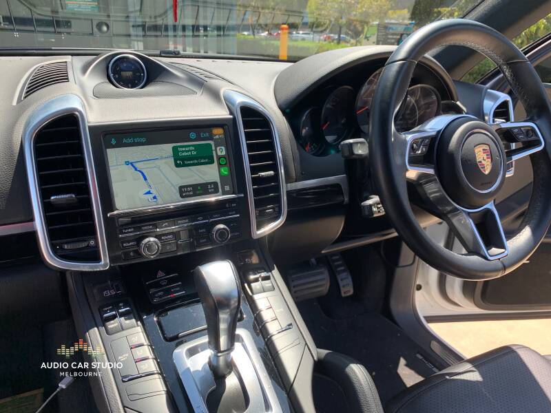 porsce-cayenne-2016-apple-carplay-android-auto-google-maps-standard-7c8alh.jpg
