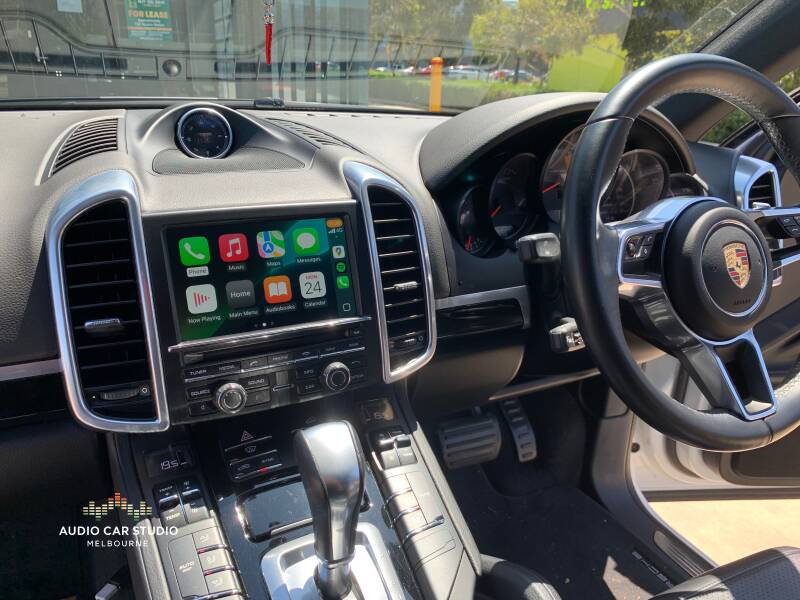 porsce-cayenne-2016-apple-carplay-android-auto-standard-mqx7at.jpg