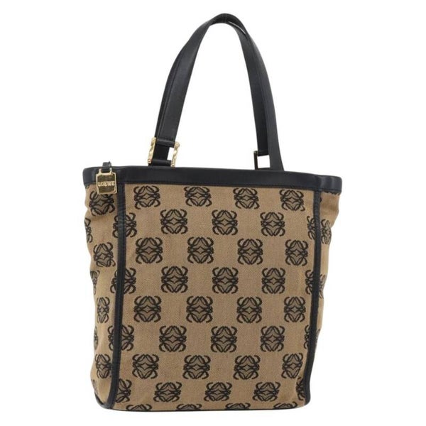 LOEWE Anagram