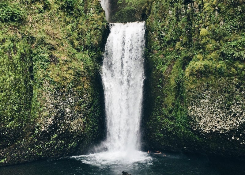 la pozza d' acqua sulle alture del Golan