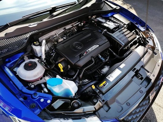 Seat Cupra 300- Engine Bay