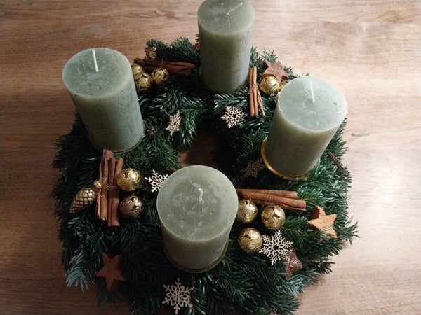 Adventskranz binden 25.11.2026 18:30 Uhr