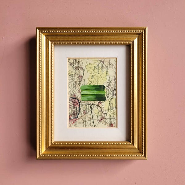 Le macaron vert - Plan de la ville de Paris in een vintage lijstje.