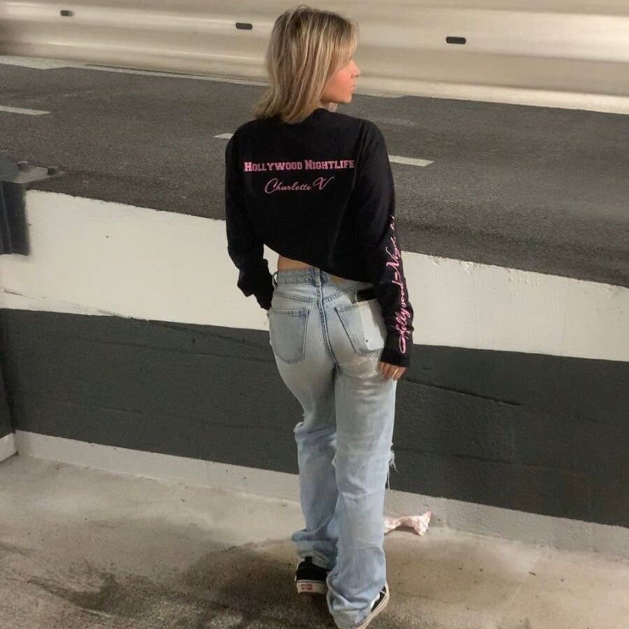 𝑃𝐼𝑁𝐾 𝑁𝐼𝐺𝐻𝑇𝐿𝐼𝐹𝐸 - Longsleeve