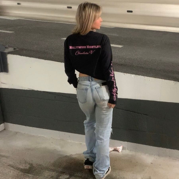 𝑃𝐼𝑁𝐾 𝑁𝐼𝐺𝐻𝑇𝐿𝐼𝐹𝐸 - Longsleeve