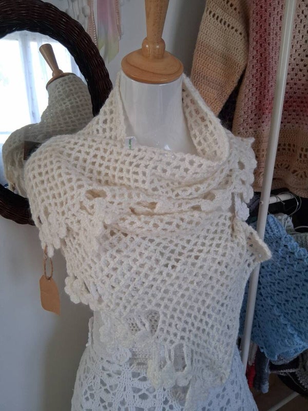 Chale blanc pour mariage ou ceremonie