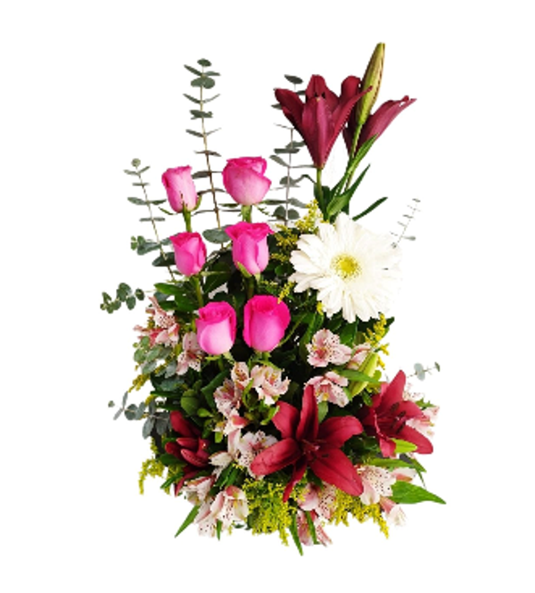 Arreglo de rosas y lirios