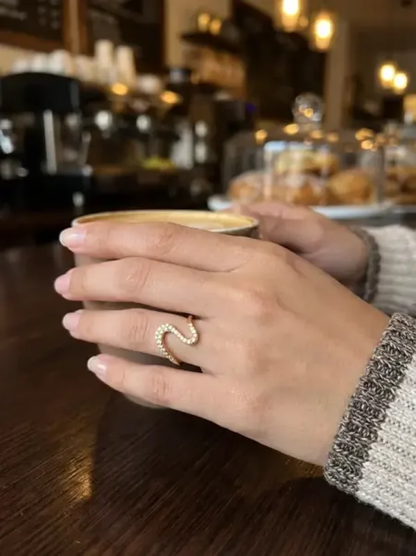 Classy twist ring goud