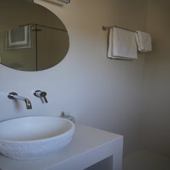 1000085654-standard.jpg