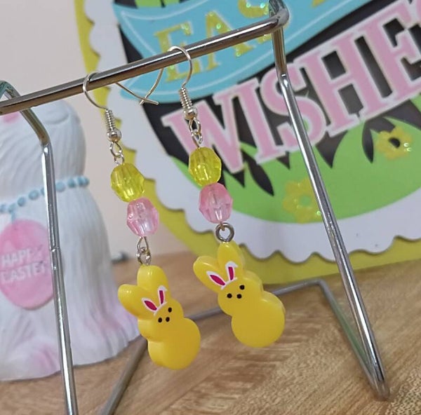 Peep Earrings