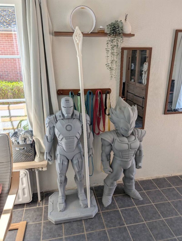 Iron Man 125 cm (1,25 m) – Impression 3D grise