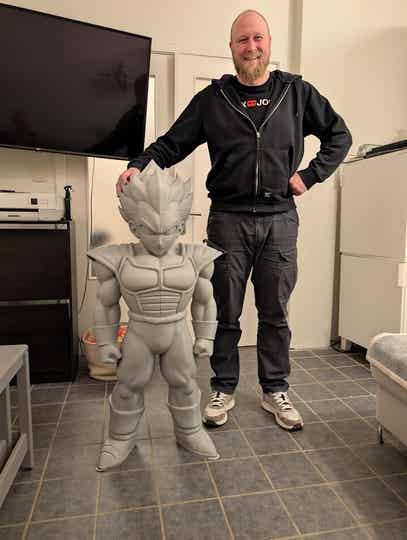 Réalisation BEN3DPRINTS : figurine Vegeta de 1,20 m
