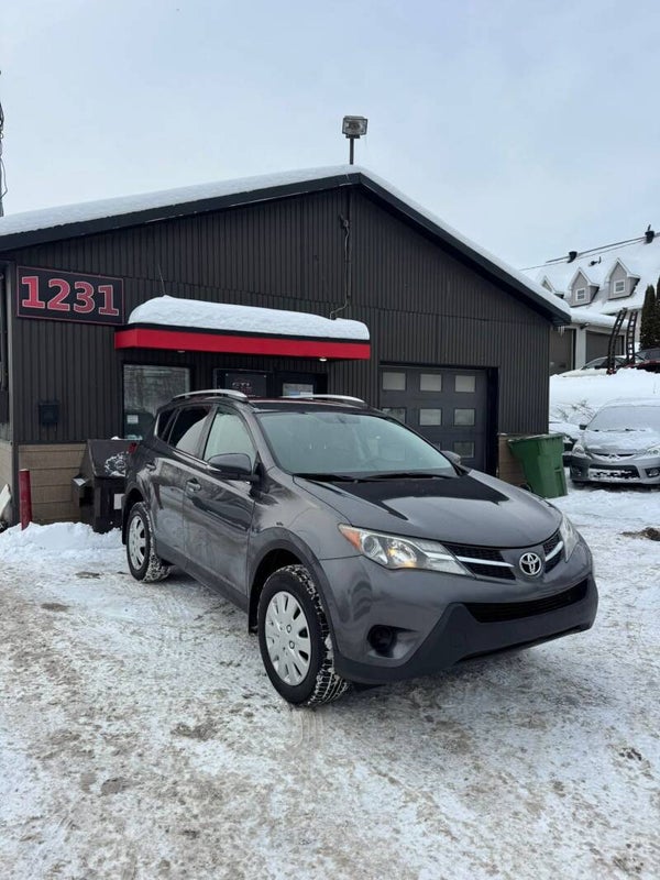 Toyota Rav4 LE 2014