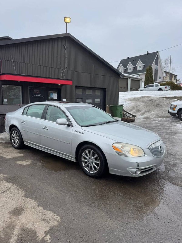 Buick Lucerne CXL 2011