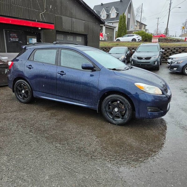 Toyota Matrix XR AWD 2009