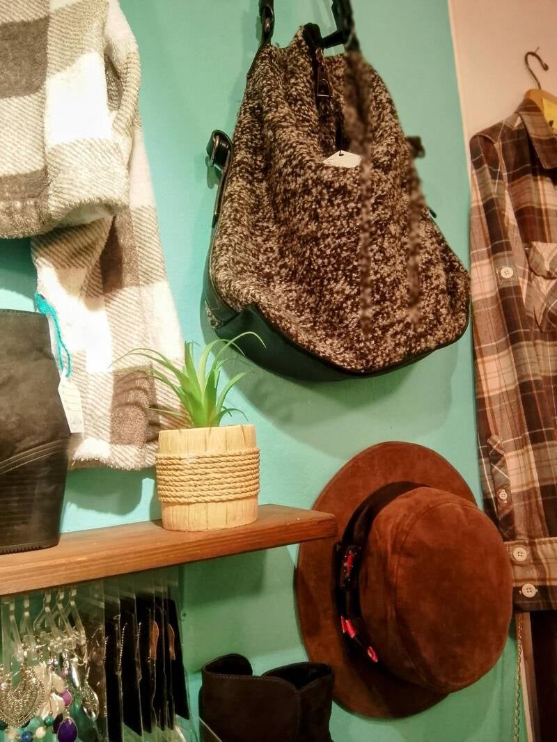 Soluna Phi - die Kleiderlagune | Secondhand