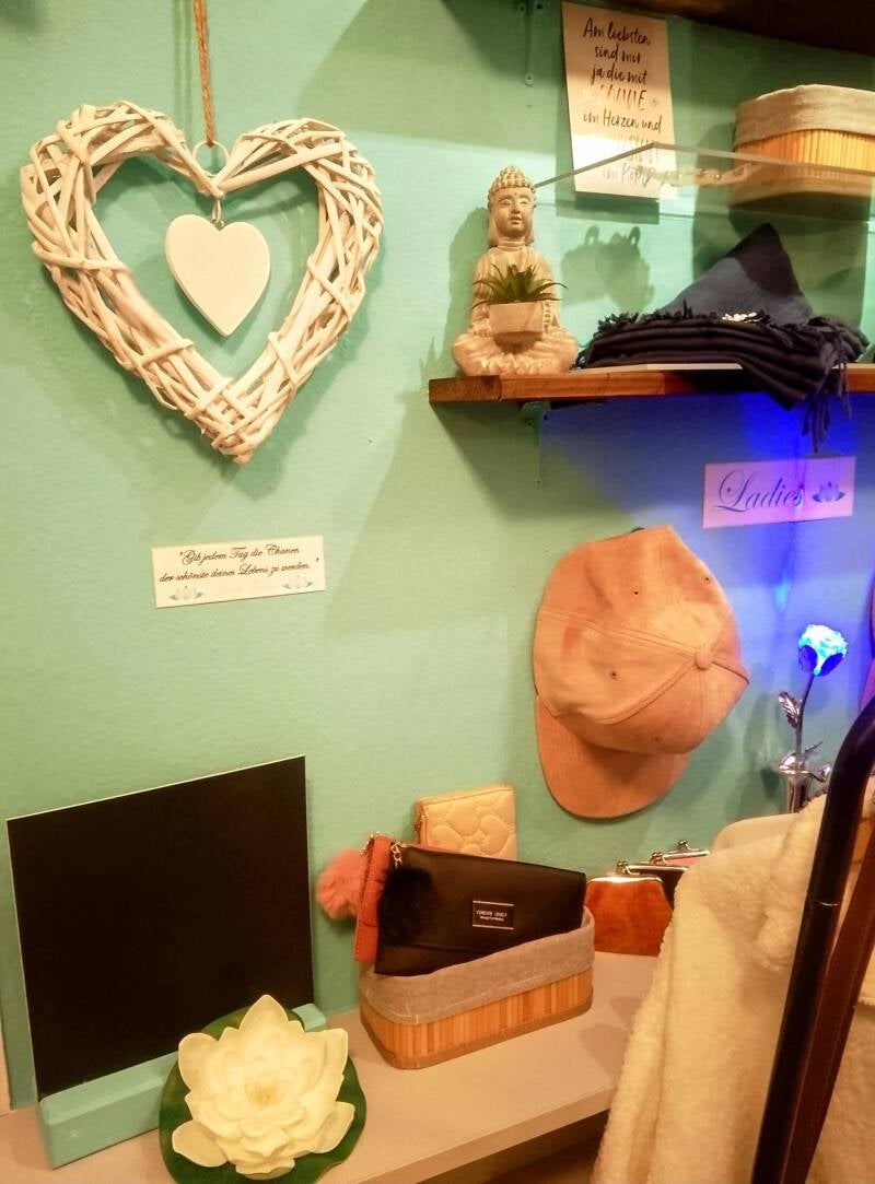 Soluna Phi - die Kleiderlagune | Secondhand