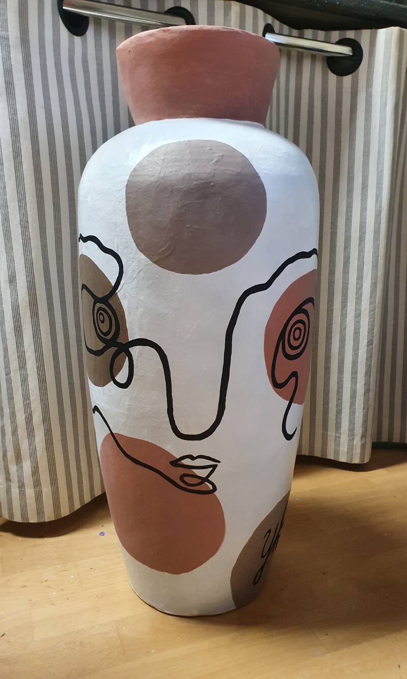 acrylverf schildering op vaas acrylic painting on vase
