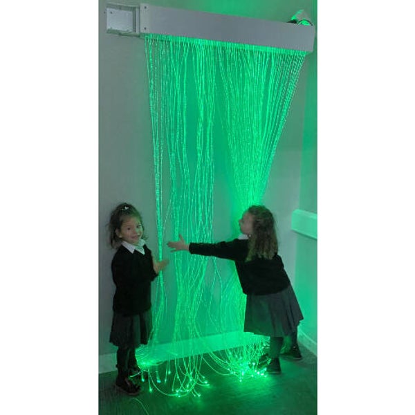 Fibre optic curtain