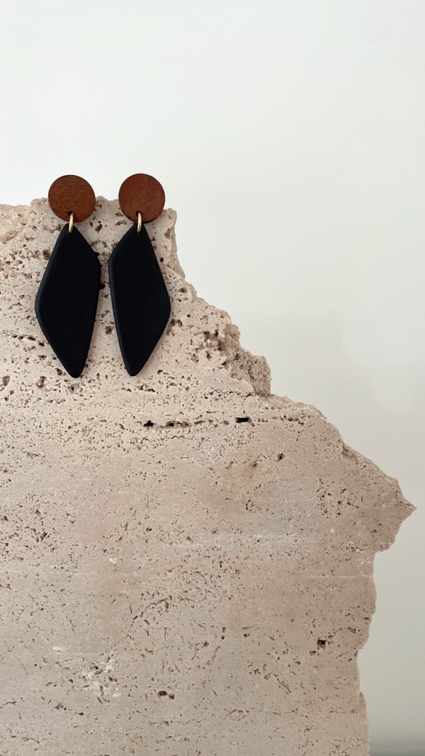 OORSTEKER CLAY 'FLO'