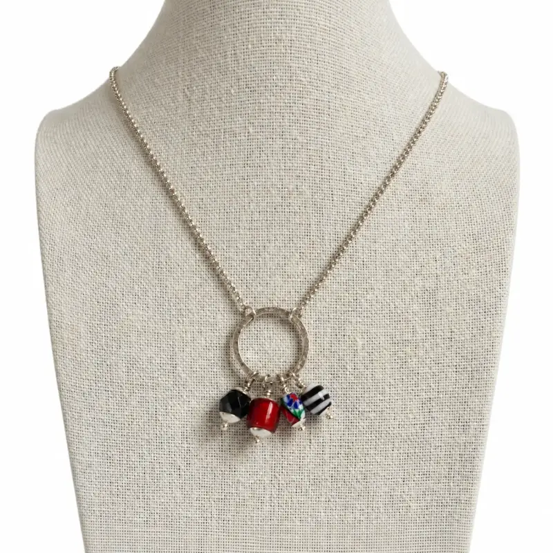 Fijne boto ketting met ring en verschillende kralen