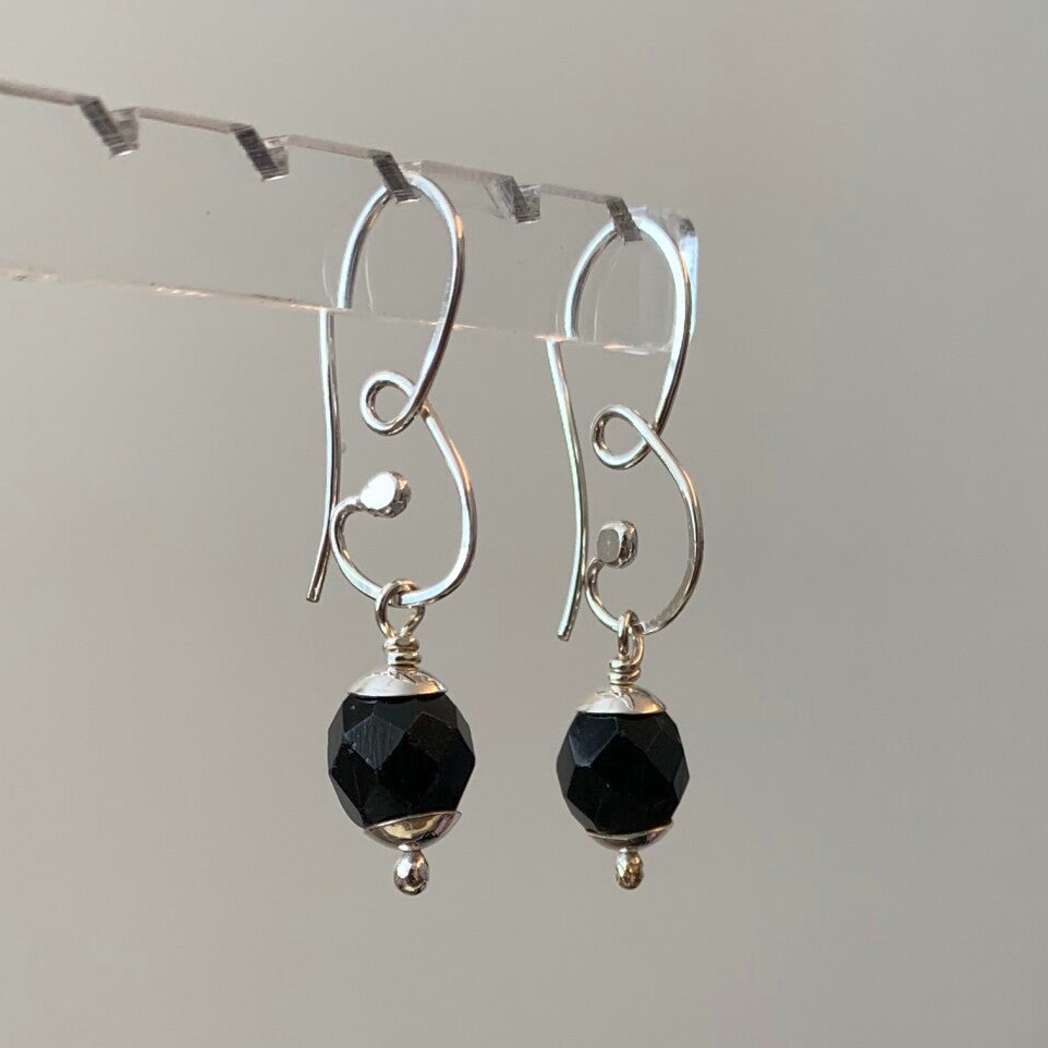 U6 krul oorbellen met ogri ai