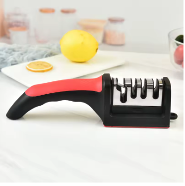 Professionele Handbediende Messenslijper Met vier segmenten voor het snel en veilig slijpen van diverse soorten messen.