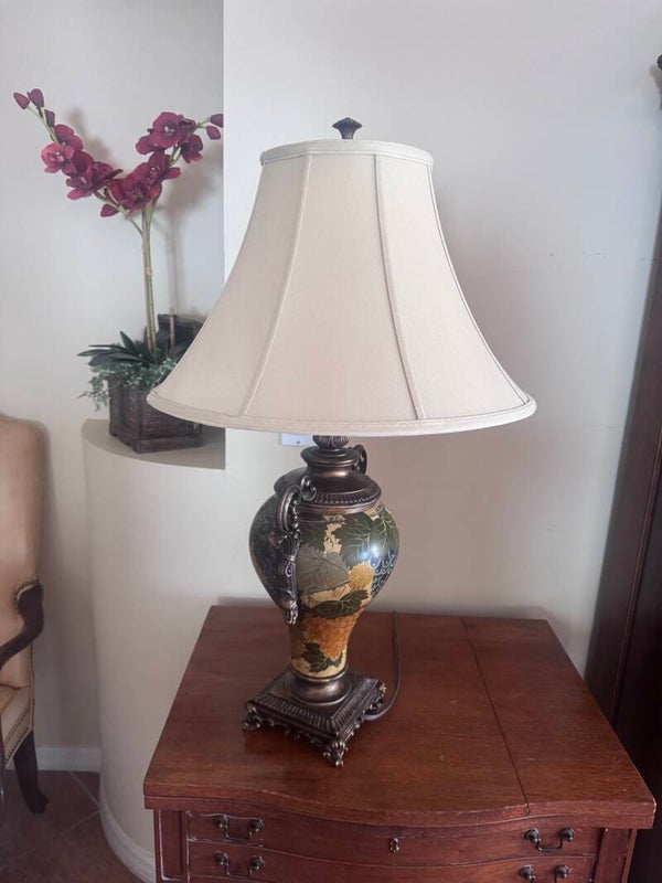 Floral Vintage Lamp