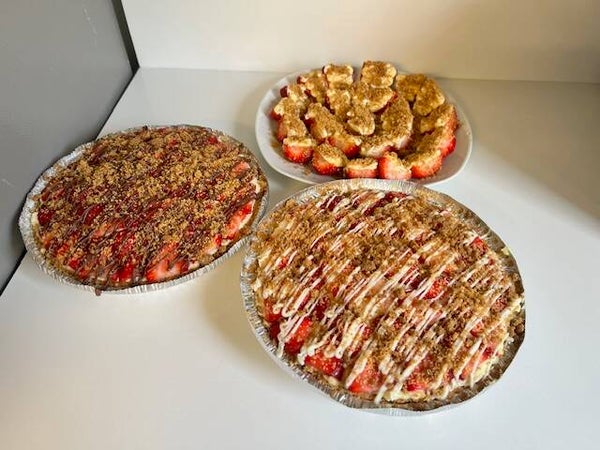 Cheesecake Fruit Pie