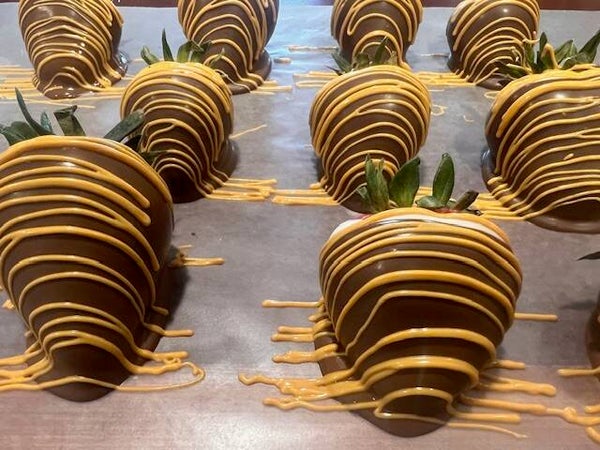 Dipped Fruit (6PC)