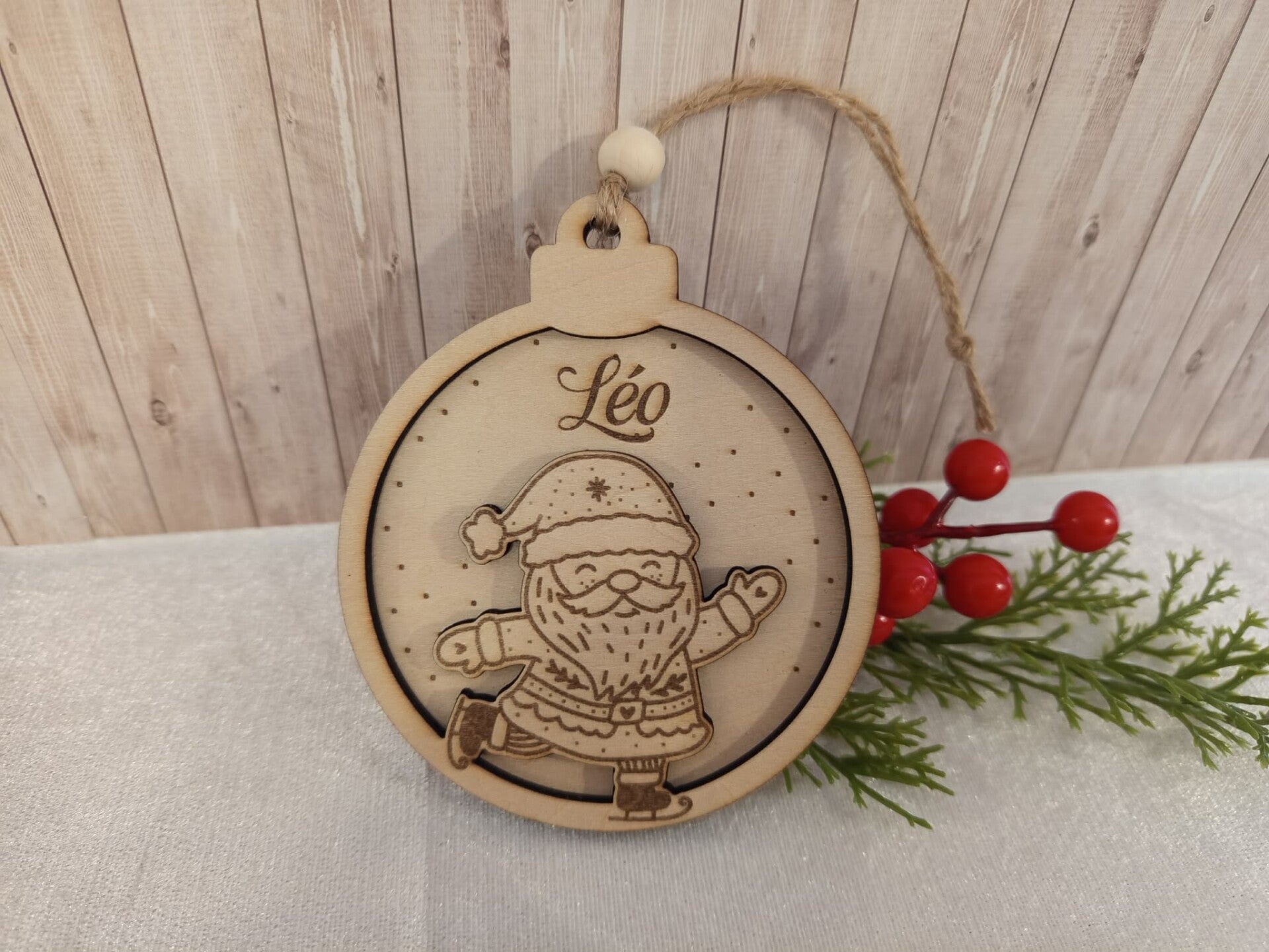 Ornement Père Noël en bois avec gravure